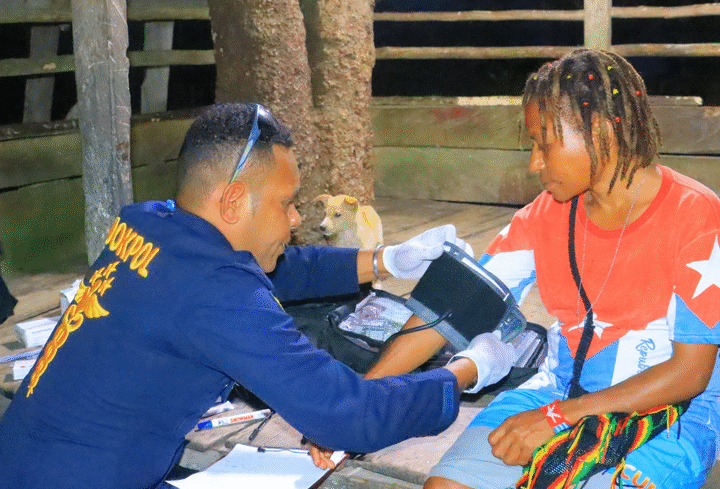 Upaya meningkatkan derajat kesehatan masyarakat di wilayah pedalaman.