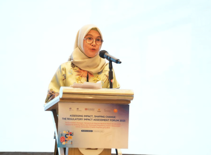 Staf Ahli Bidang Pengembangan Produktivitas dan Daya Saing Ekonomi Evita Manthovani.