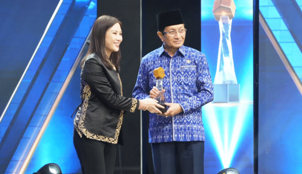 Menteri Agama Nasaruddin Umar mendapat Anugerah Penggerak Nusantara 2025 di bidang Harmoni dan Ekoteologi.