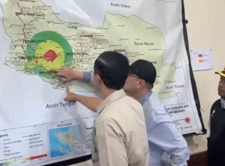 Menteri Transmigrasi, Muhammad Iftitah Sulaiman Suryanagara.