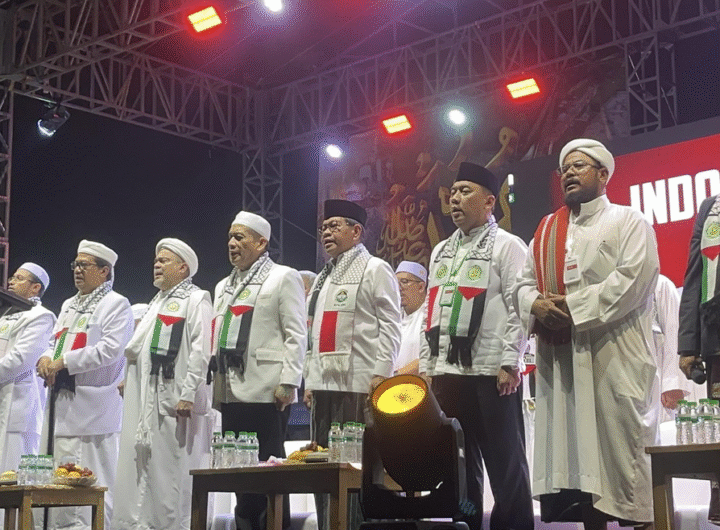 Acara Reuni 212 di kawasan Silang Monas.