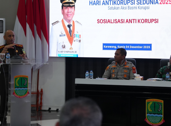 Kepada Kepala Kejari Karawang, Dedy Irwan Virantama.