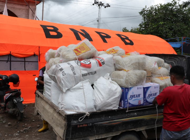 Badan Nasional Penanggulangan Bencana (BNPB) memastikan kebutuhan logistik dan layanan dapur umum bagi warga terdampak di Kecamatan Palembayan, Kabupaten Agam, Sumatera Barat tetap terpenuhi.