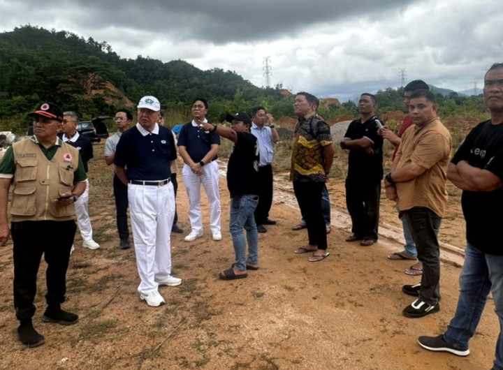 Meninjau lahan 3 hektar untuk pembangunan Huntap di Jl. Sudirman Parombunan, Sibolga Selatan, bersama Tim BNPB, Walikota, dan Pimpinan Budha Tzu Chi, untuk relokasi warga terdampak.