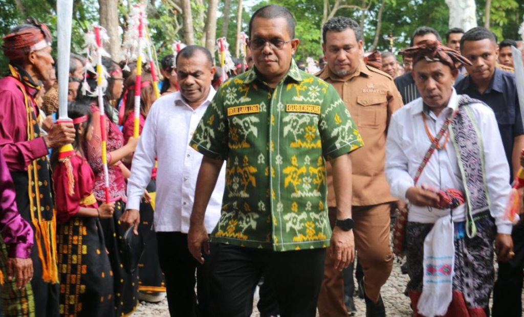 Gubernur Nusa Tenggara Timur Melki Laka Lena menghadiri pentabisan dan peresmian Gereja St. Maria Goreti Paroki St. Petrus dan Paulus Lurasik di Kabupaten Timor Tengah Utara.