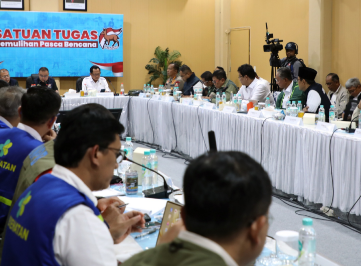 Rapat koordinasi Satgas Pemulihan Pascabencana DPR RI dan Pemerintah digelar di Kota Banda Aceh pada Sabtu (10/1).