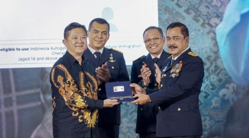 Menteri Imipas bersama Wamenimipas. Dok: Istimewa.