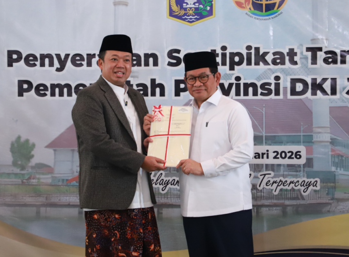 Gubernur DKI Jakarta Pramono Anung (kanan), Menteri Agraria dan Tata Ruang/Kepala Badan Pertanahan Nasional (ATR/BPN) Nusron Wahid (kiri). Dok: Istimewa.