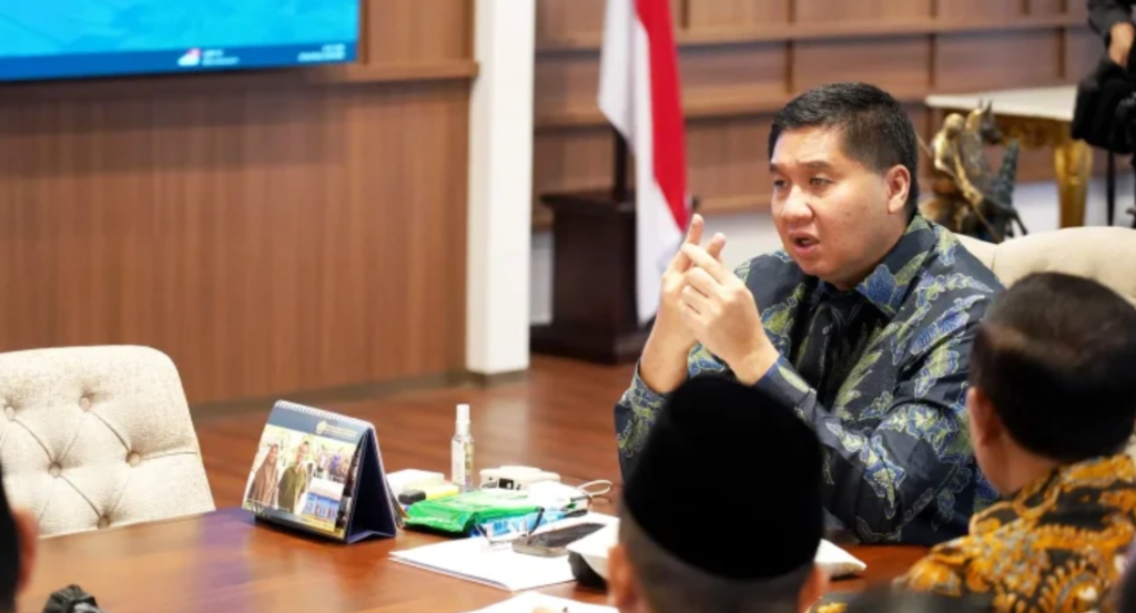 Menteri Perumahan dan Kawasan Permukiman (PKP) Maruarar Sirait saat bertemu Gubernur Sulawesi Tengah dan Jambi di Kementerian PKP. Dok: Istimewa.