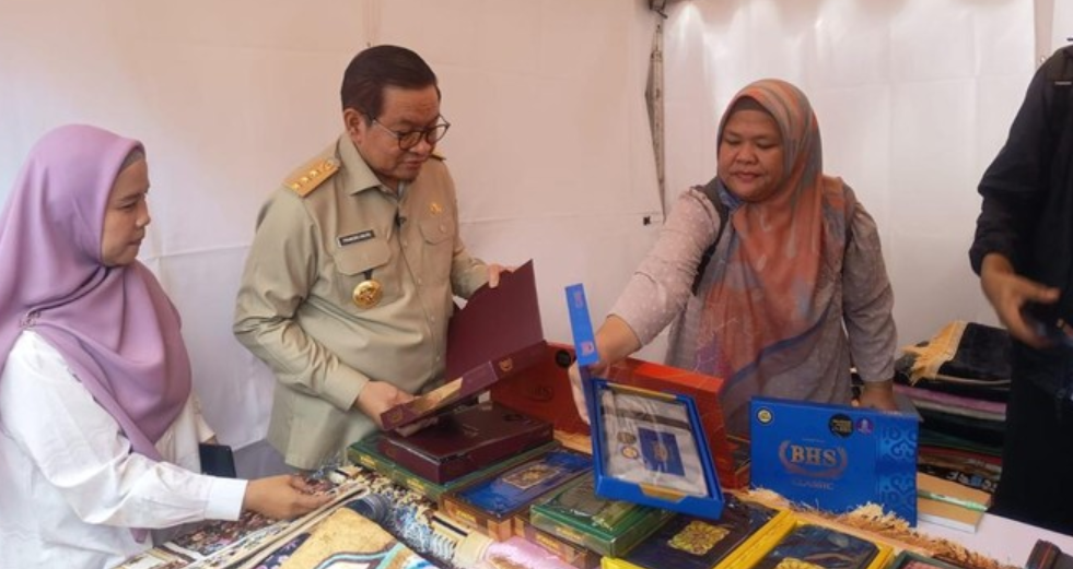 Gubernur DKI Jakarta Pramono Anung meninjau langsung pelaksanaan Bazar Prime Ramadan Jakarta 2026. Dok: Istimewa.