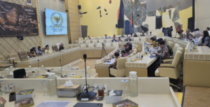 Menteri Agraria dan Tata Ruang/Kepala Badan Pertanahan Nasional (ATR/BPN) Nusron Wahid saat mengikuti rapat kerja dan rapat dengar pendapat bersama Komisi II DPR RI di kompleks parlemen, Senayan, Jakarta, Selasa (31/3/2026). Dok: HF.