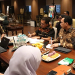 Gubernur NTT Timur Melki Laka Lena saat bertemu dengan Menteri Perumahan dan Kawasan Permukiman (PKP), Maruarar Sirait di Jakarta. Dok: Istimewa.