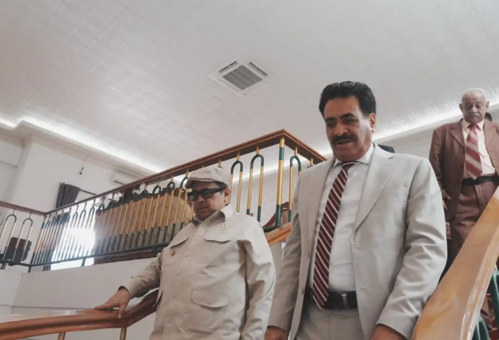 Kepala BPJPH Ahmad Haikal Hasan bersama Duta Besar Yaman untuk Indonesia Salem Ahmed Abdulrahman Balfakeeh usai pertemuan dalam rangka penguatan kerja sama bilateral produk halal di Jakarta. Dok: Istimewa.