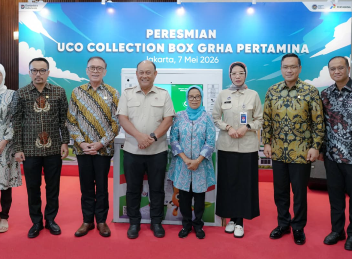 Kepala Badan Gizi Nasional (BGN) Dadan Hindayana bersama jajaran Pertamina dan stakeholder terkait saat peresmian UCO Collection Box Graha Pertamina. Dok: Istimewa.