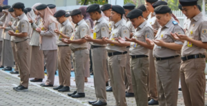 Kantor Pertanahan Kota Tangerang melaksanakan apel pagi rutin sebagai sarana evaluasi, konsolidasi, dan penguatan komitmen dalam memberikan pelayanan pertanahan yang profesional, transparan, dan berintegritas. Dok: Istimewa.