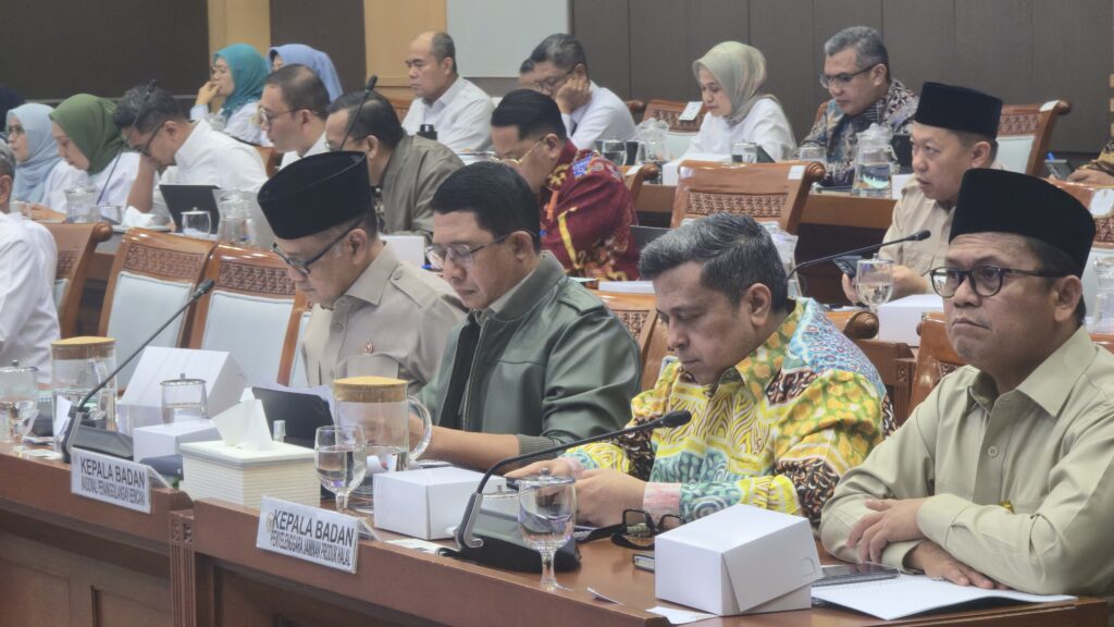 Kepala Badan Nasional Penanggulangan Bencana (BNPB) Letjen TNI Dr. Suharyanto, S.Sos., M.M., (Kedua dari kiri). Dok: Istimewa.