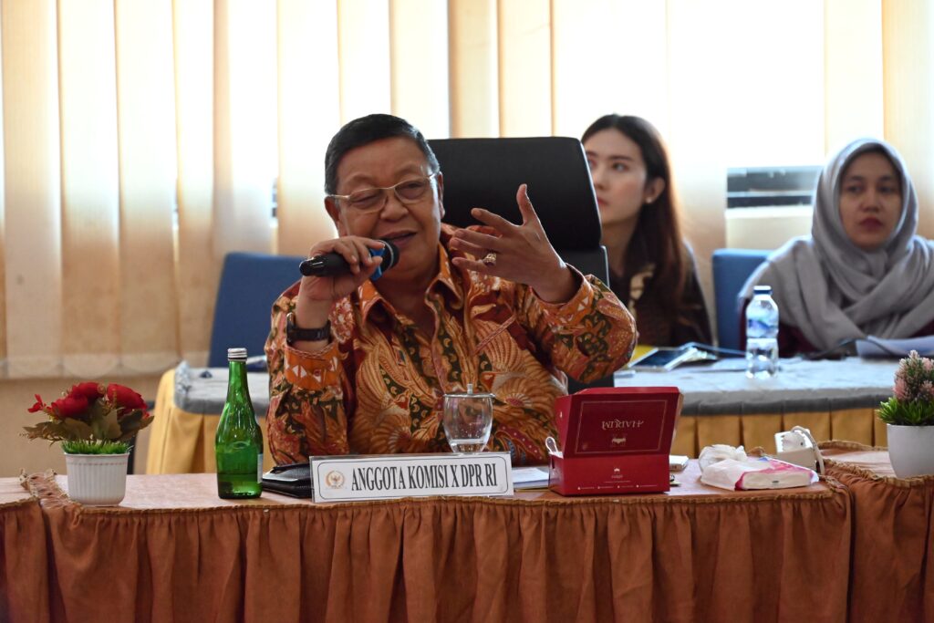Anggota Komisi X DPR RI Dedi Wahidi saat mengikuti Kunjungan Kerja Spesifik Komisi X DPR RI di Universitas Sriwijaya, Palembang, Sumatera Selatan. Dok: Istimewa.