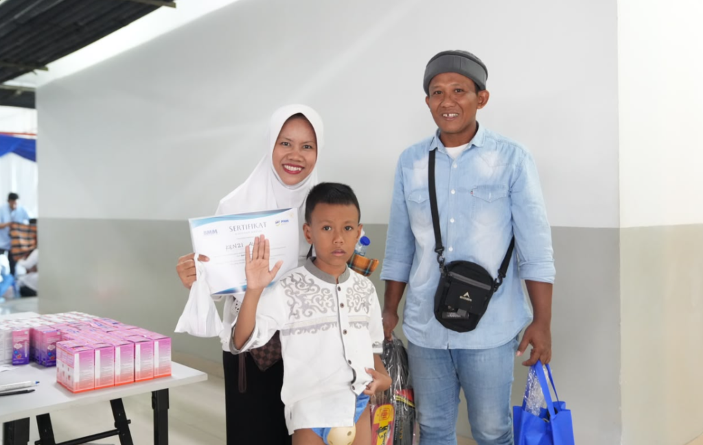 Salah satu peserta penerima manfaat, Ratna, yang telah menjadi nasabah PNM Mekaar sejak 2018. Dok. Humas PNM.