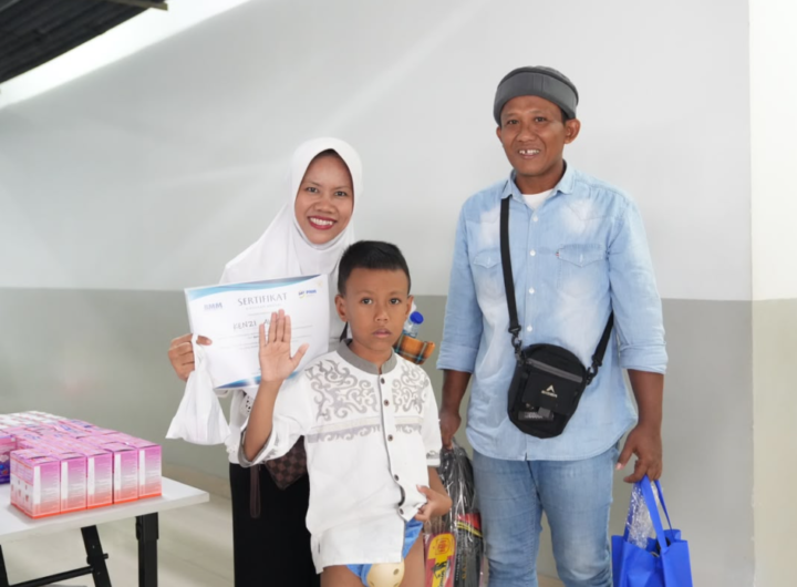 Salah satu peserta penerima manfaat, Ratna, yang telah menjadi nasabah PNM Mekaar sejak 2018. Dok. Humas PNM.