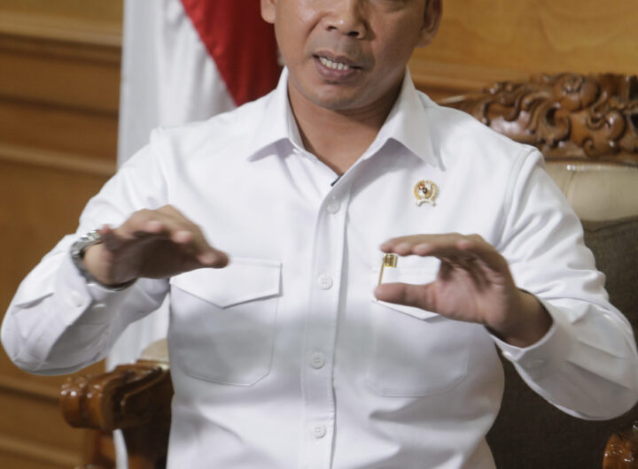 Menteri Kependudukan dan Pembangunan Keluarga sekaligus Kepala Badan Kependudukan dan Keluarga Berencana Nasional (Kemendukbangga/BKKBN), Dr. H. Wihaji, S.Ag., M.Pd. Dok: Kompas.