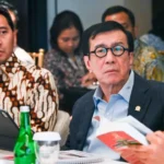 Anggota Komisi XIII DPR RI Yasonna H. Laoly menghadiri pembahasan Pokok-Pokok Haluan Negara (PPHN) bersama pimpinan MPR RI, Komisi Kajian Ketatanegaraan, dan Badan Pengkajian MPR RI di Jakarta. Dok: Istimewa.