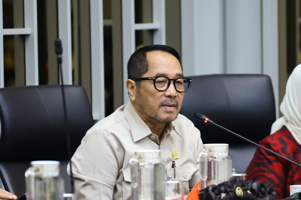 Anggota Komisi IV DPR RI Firman Soebagyo saat mengikuti Rapat Dengar Pendapat Umum (RDPU) bersama Himpunan Masyarakat Tani Nasional Merah Putih (HMTN-MP) di Gedung Nusantara, Senayan. Dok: Istimewa.