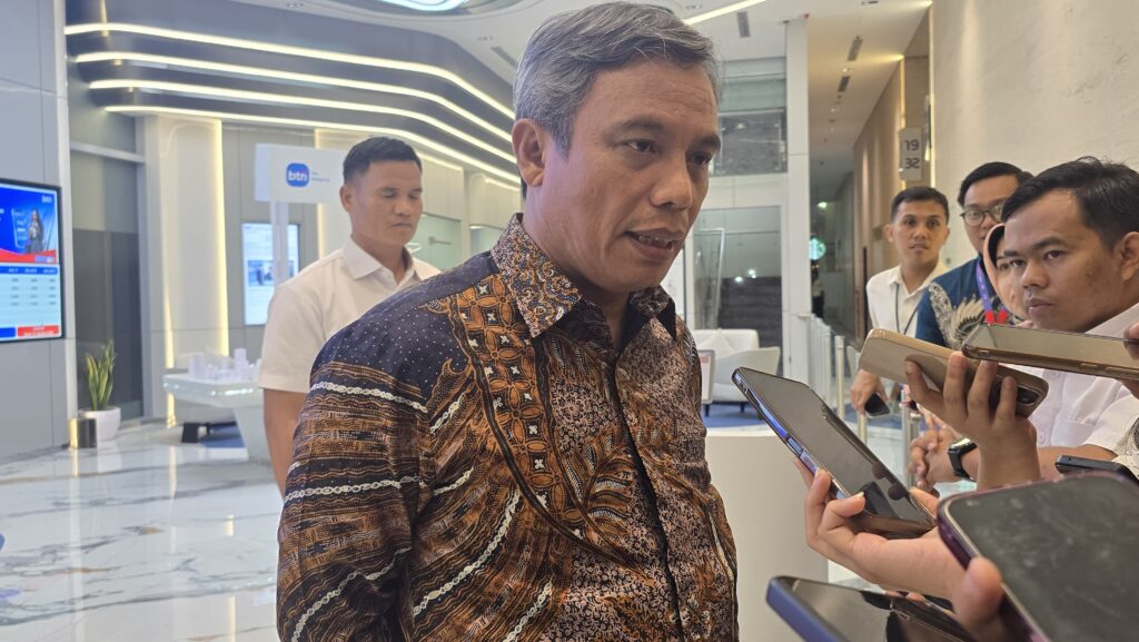 Direktur Utama BTN Nixon LP Napitupulu usai acara Penyerahan 30 Sertipikat Hak Milik Rumah Cahaya kepada Pahlawan Terlupakan di Jakarta, Senin (31/8/2026). Dok: HF.