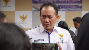 Ketua Badan Perlindungan Konsumen Nasional Republik Indonesia (BPKN RI), Mufti Mubarok. Dok: Istimewa.