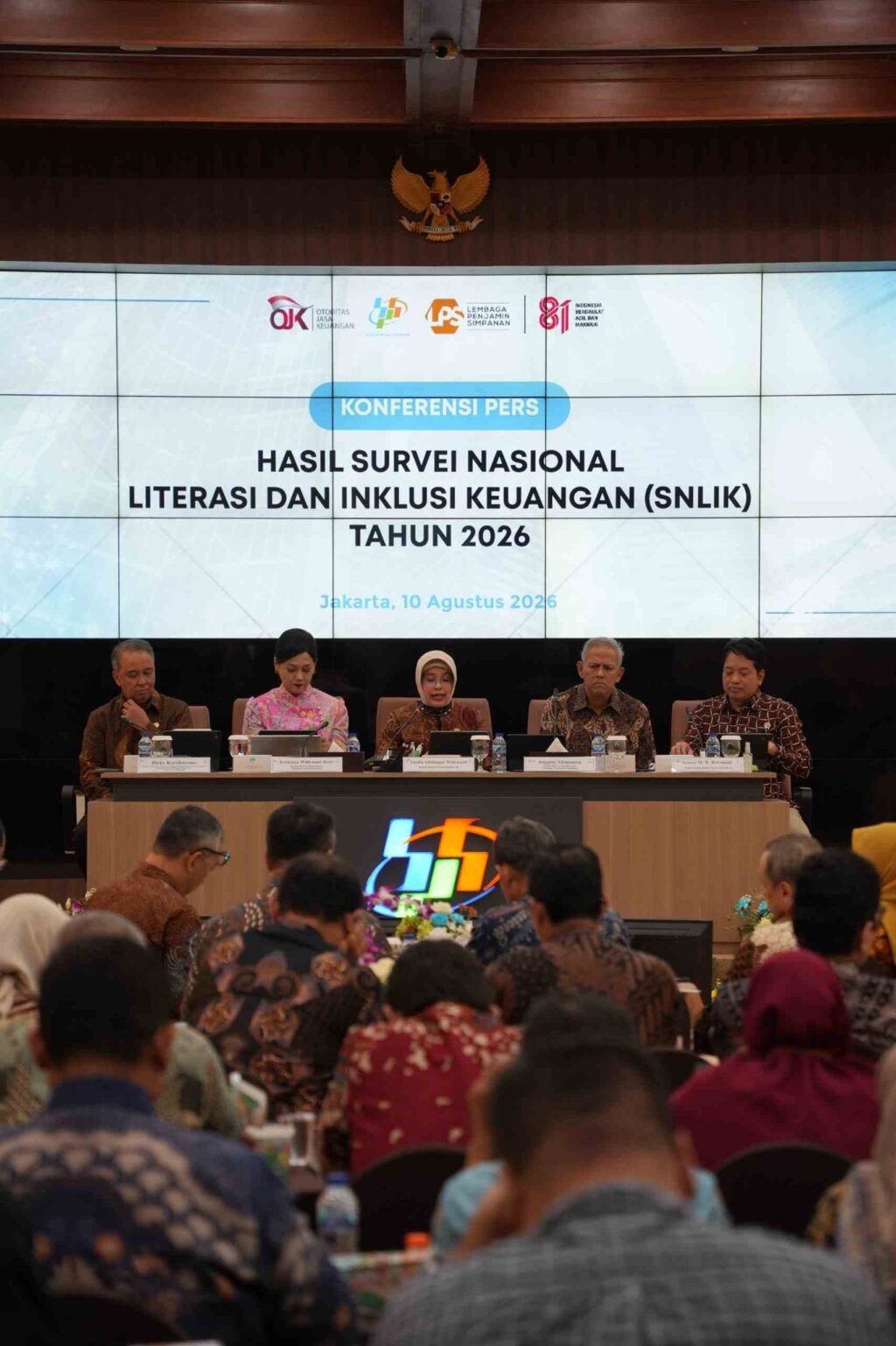 Kepala BPS RI Amalia Adininggar Widyasanti memaparkan hasil Survei Nasional Literasi dan Inklusi Keuangan (SNLIK) 2026 di Kantor BPS, Jakarta, Senin (10/8/2026). Dok: Istimewa.