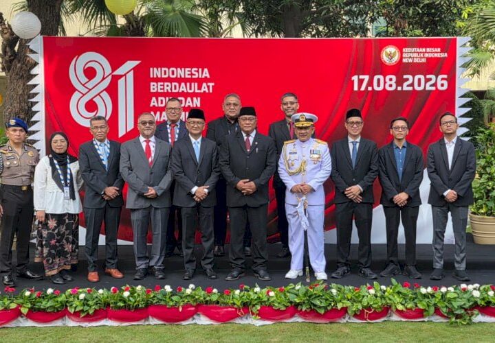 Menteri Lingkungan Hidup/Kepala Badan Pengendalian Lingkungan Hidup (BPLH) Moh Jumhur Hidayat saat menghadiri peringatan HUT ke-81 Kemerdekaan RI di Kedutaan Besar Republik Indonesia (KBRI) di New Delhi, India, Senin (17/8/2026). Dok: Istimewa.
