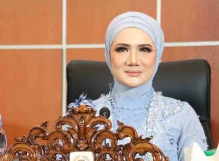 Hj. Yeti Wulandari, S.H., Wakil Ketua DPRD Kota Depok.