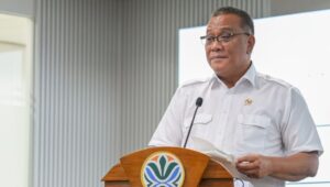 Menteri Lingkungan Hidup (LH) sekaligus Kepala Badan Pengendalian Lingkungan Hidup (BPLH), Moh Jumhur Hidayat.
