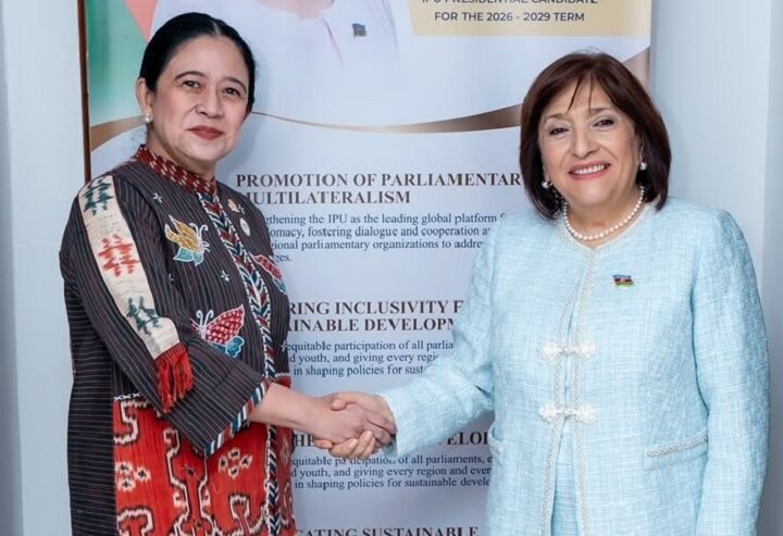 Ketua DPR RI Puan Maharani bertemu Ketua Parlemen Azerbaijan Sahiba Gafarova di sela-sela Sidang Umum IPU ke-153 di Arusha, Tanzania. Dok: Istimewa.
